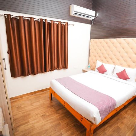 Auro Wellness Castle Hotel Pondicherry Ngoại thất bức ảnh