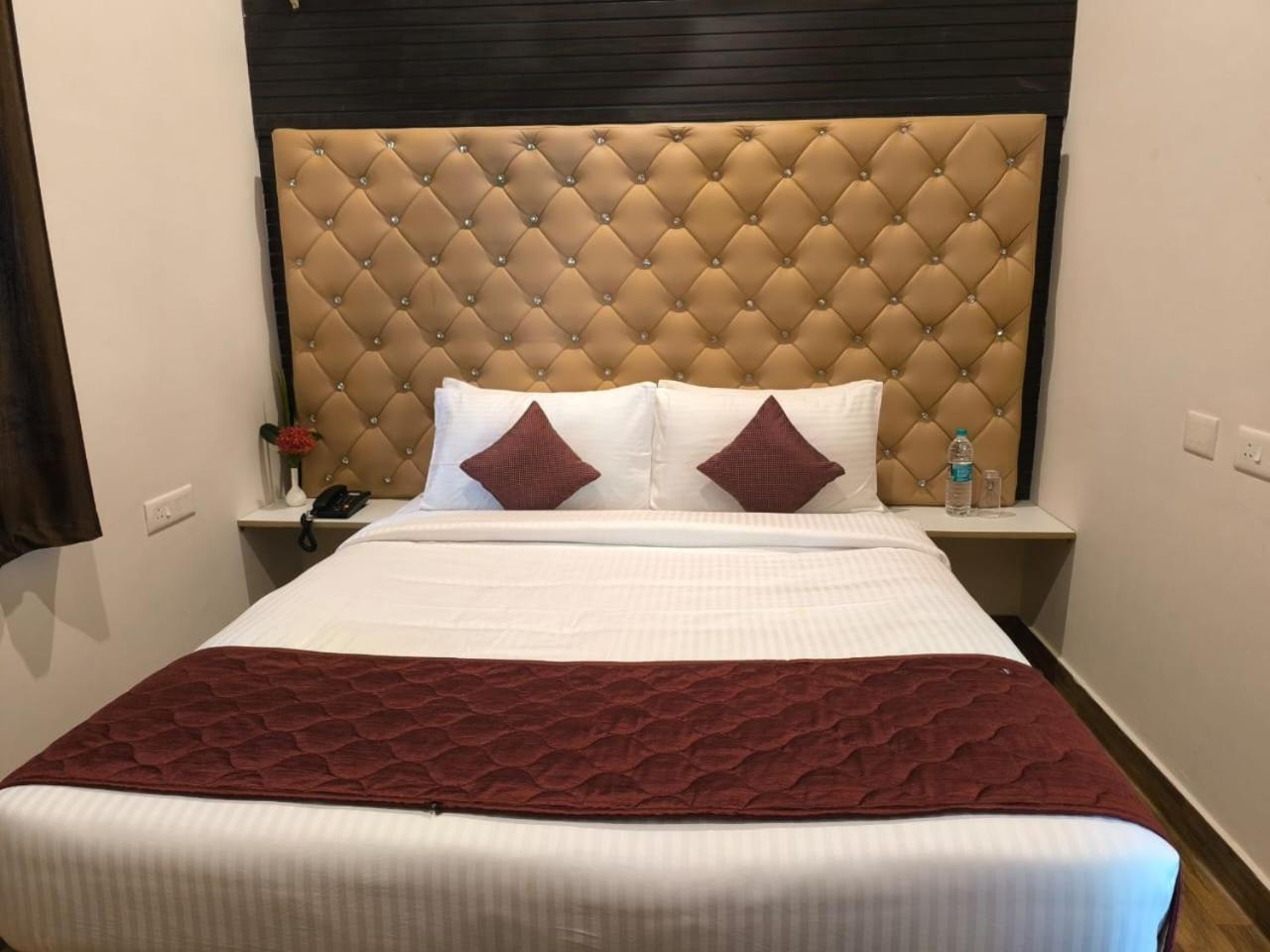 Auro Wellness Castle Hotel Pondicherry Ngoại thất bức ảnh