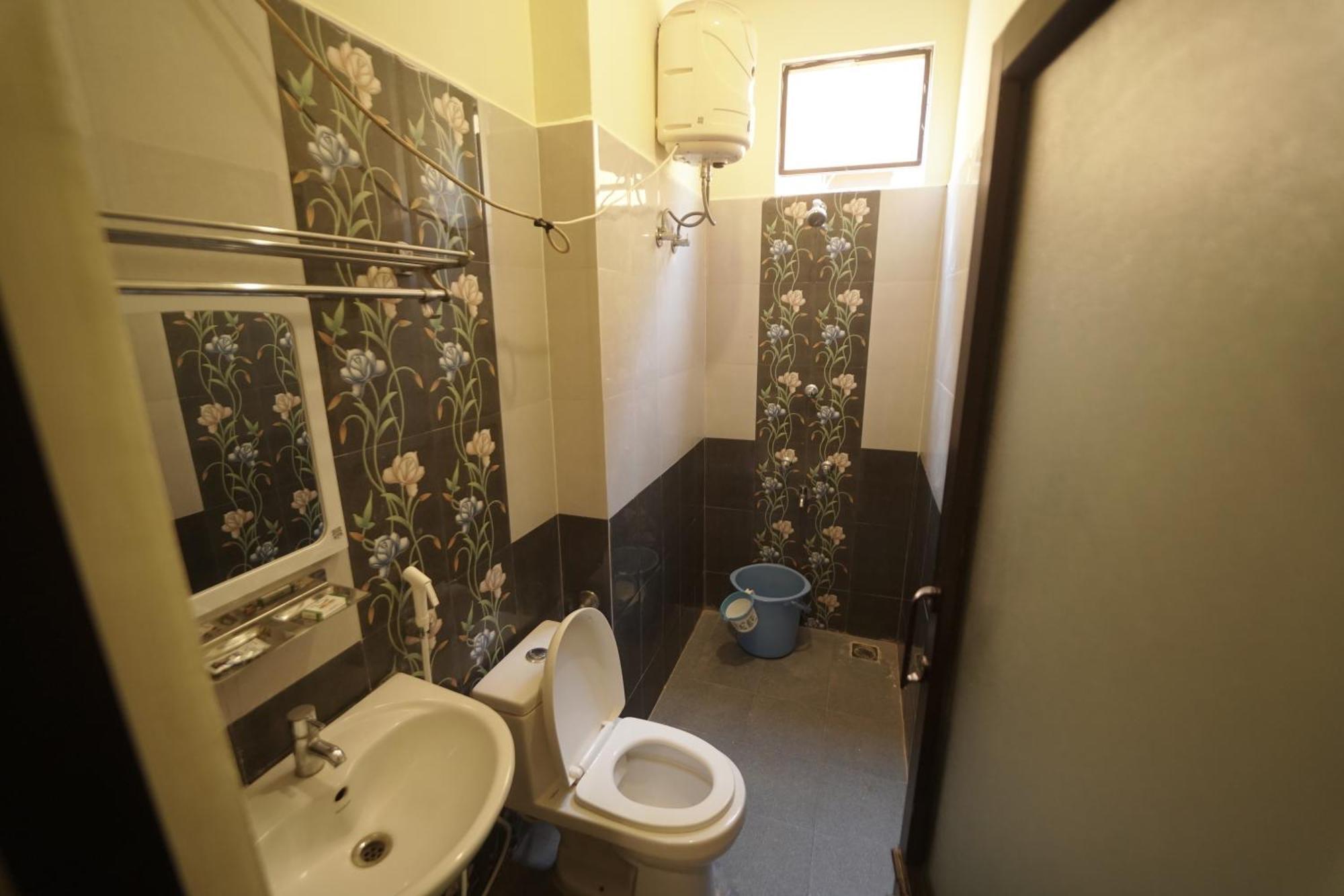 Auro Wellness Castle Hotel Pondicherry Ngoại thất bức ảnh