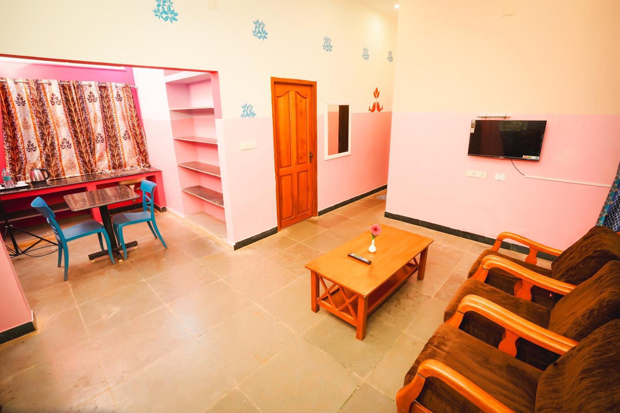 Auro Wellness Castle Hotel Pondicherry Ngoại thất bức ảnh